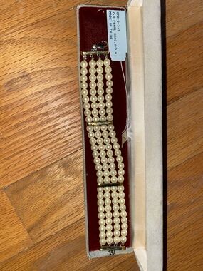 Vintage Faux Pearl Bracelet NIB